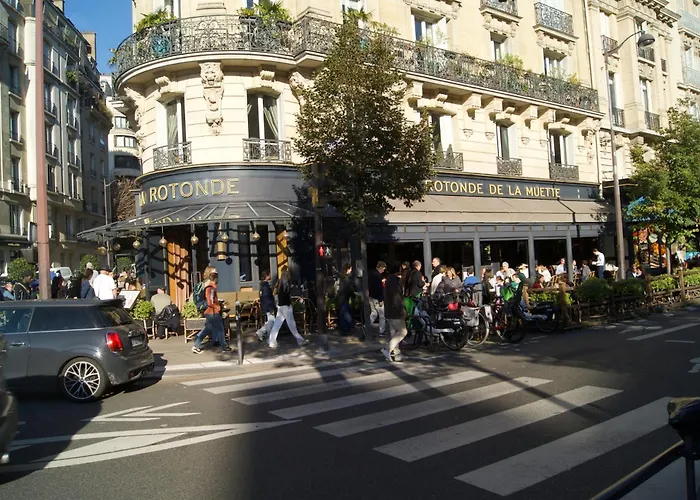 Cosy 2 Room 50M2 Parisian Classic Flat - Passy, 16Th Arrondissement, Near Eiffel Tower