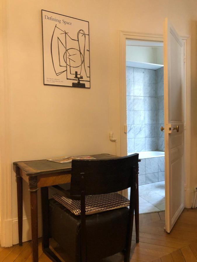 Cosy 2 50m2 Parisian Classic Flat - Passy, 16th Arrondissement, Near Eiffel Tower Appartamento Parigi